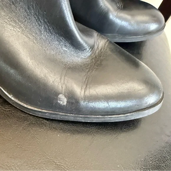 Vince Camuto Gaviren Booties - Picture 8 of 12